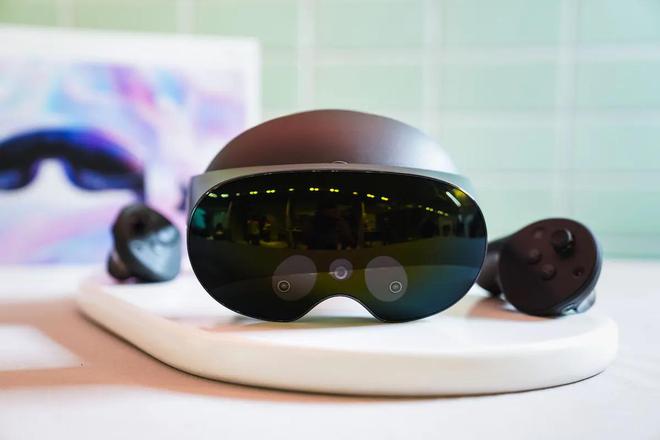 爱游戏ayx，赋能元宇宙：Meta最新VR头戴设备发布售1499美元